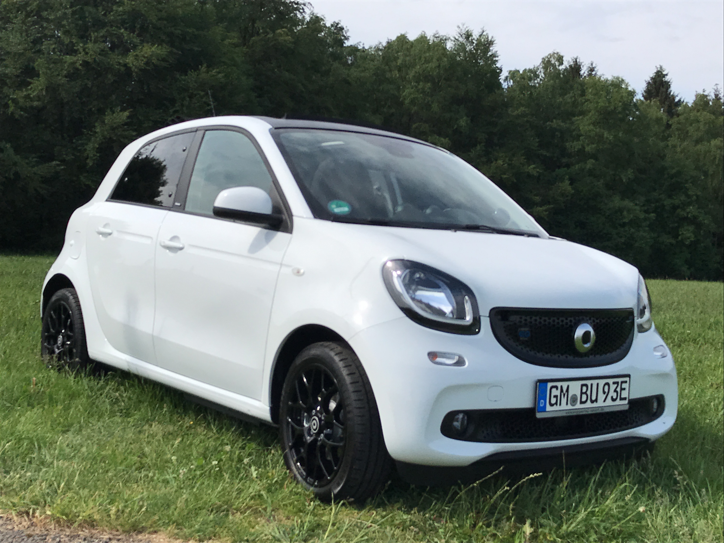 Forfour EQ in weiß