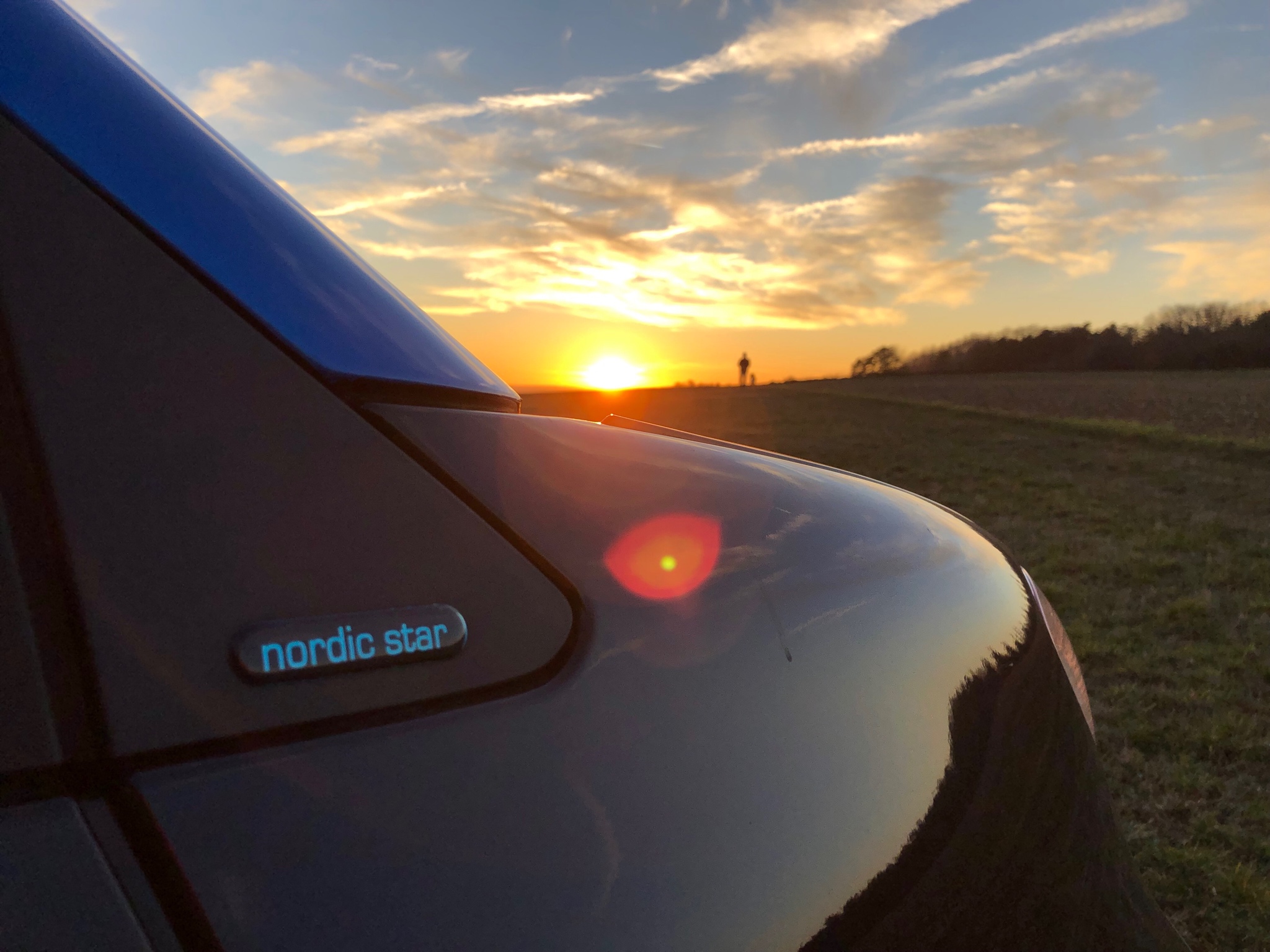 smartEQfortwo im Sonnenuntergang